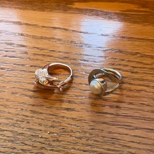 Two adjustable fashion rings